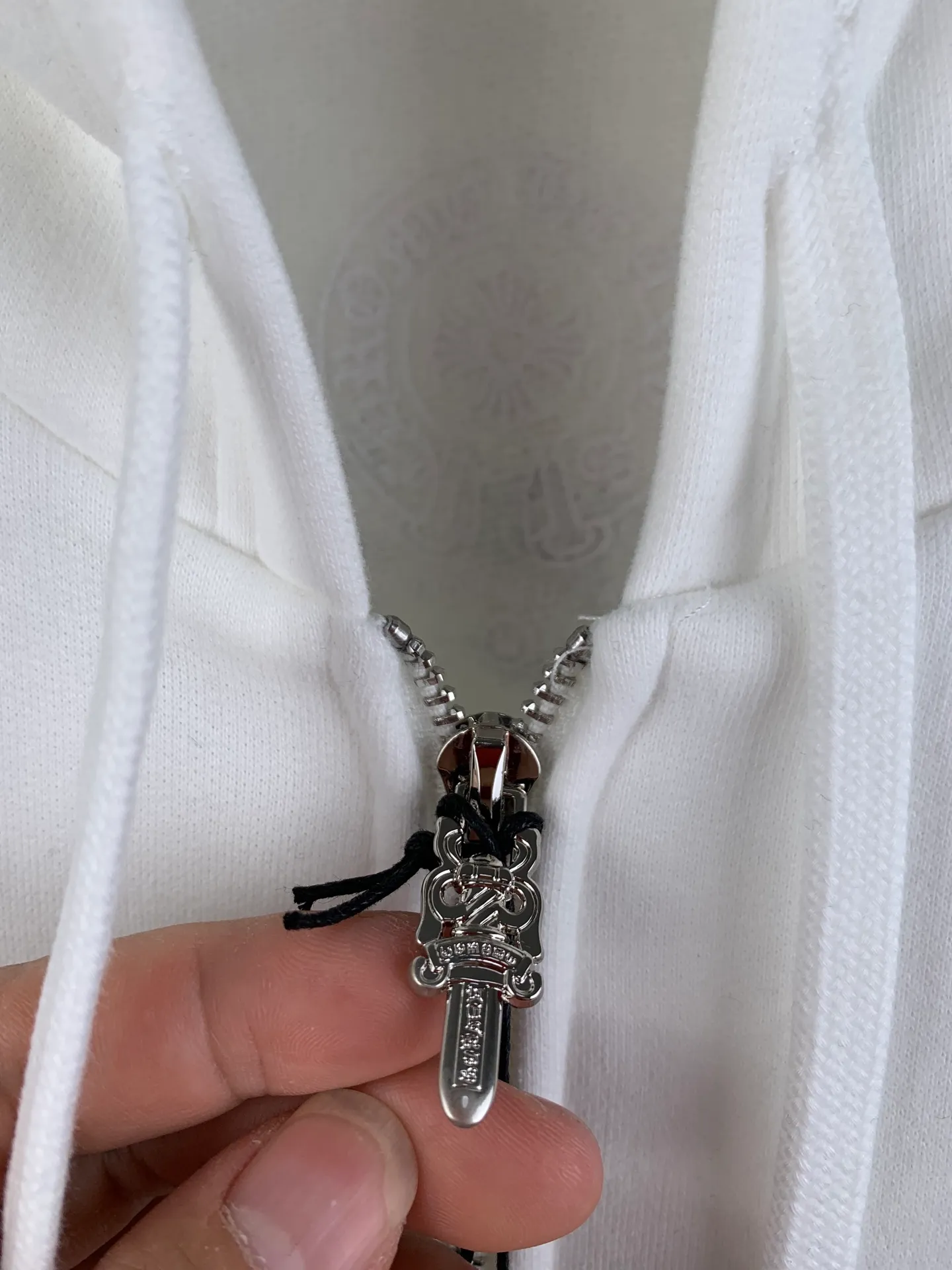P470 Chrome Hearts hooded glue-printed sweatshirt jacket 380g cotton fleece sweatshirt material, 420g 1*1 matching high-end fashion brand rib fabric fermentation washing, glue printing, customized 1:1 hood rope, customized 1:1 zipper, customized 1:1 trademark, loose fit Size: S M L XL